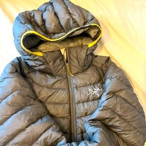 Arcteryx down jacket with hoodie for all your outdoor adventures await